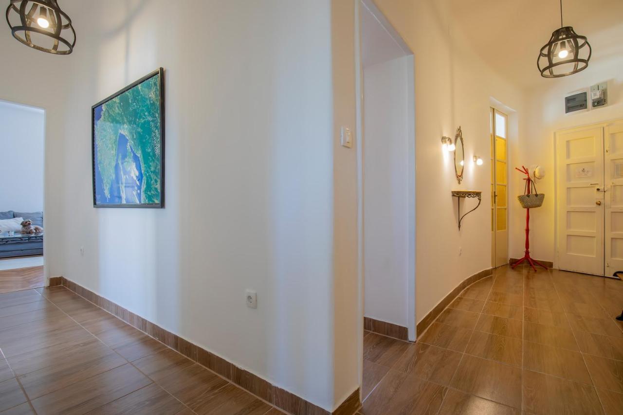 Amphitheater Apartment Pula Exterior photo